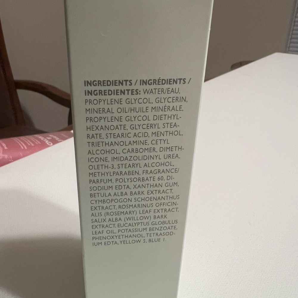 New Mary Kay Mint Bliss Energizing Lotion for Feet and Legs - 3fl. oz (D3) - Picture 3 of 4